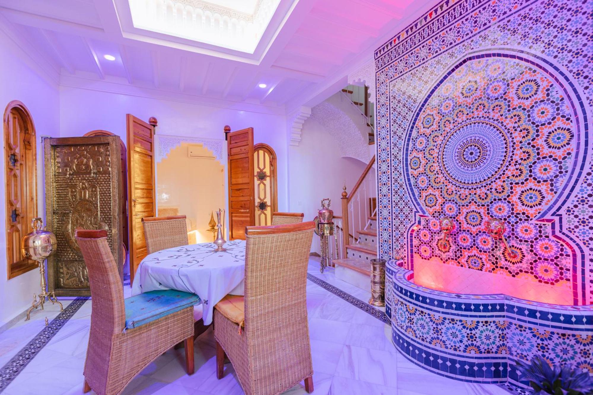 טנג'יר Riad Villa With Mediterranean Sea Views Of Spain And Gibraltar מראה חיצוני תמונה